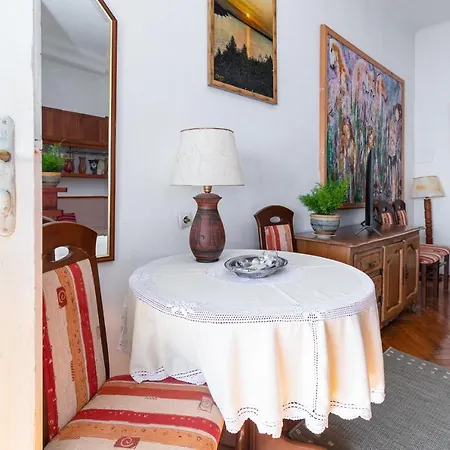 - Volosko 7912a Opatija