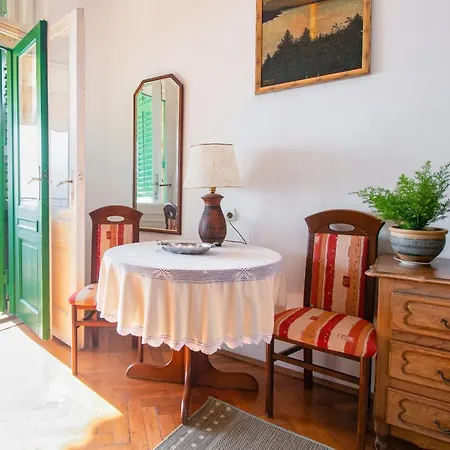 - Volosko 7912a Daire Opatija